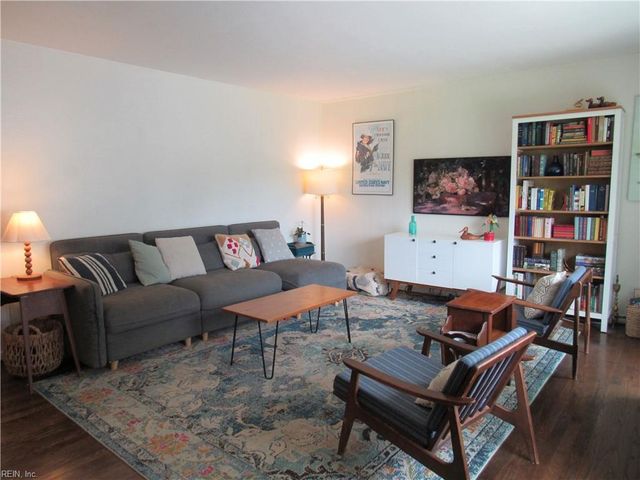 8037 Jerrylee CT, Norfolk, VA 23518