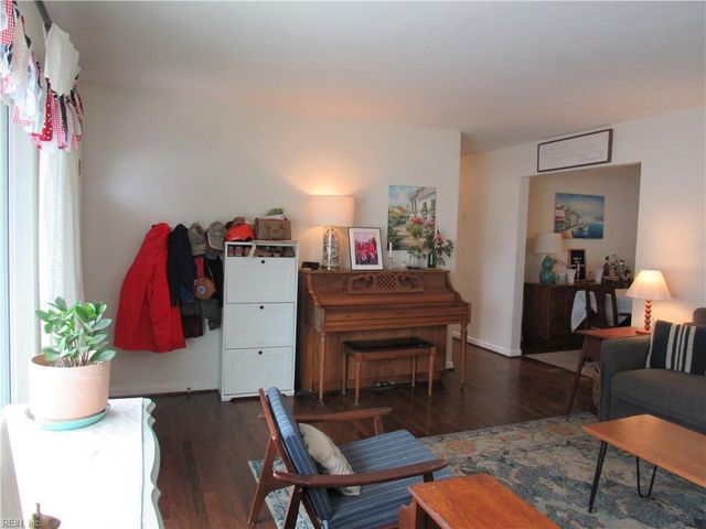 8037 Jerrylee CT, Norfolk, VA 23518
