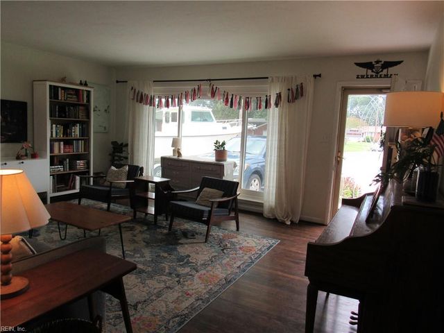 8037 Jerrylee CT, Norfolk, VA 23518