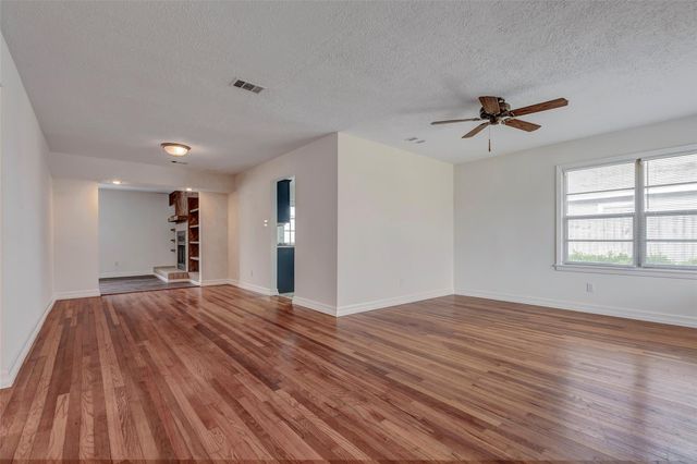 1343 Gardenia Drive, Houston, TX 77018