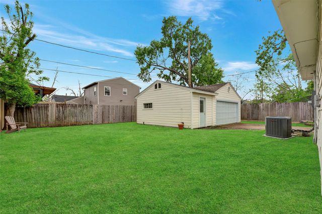 1343 Gardenia Drive, Houston, TX 77018