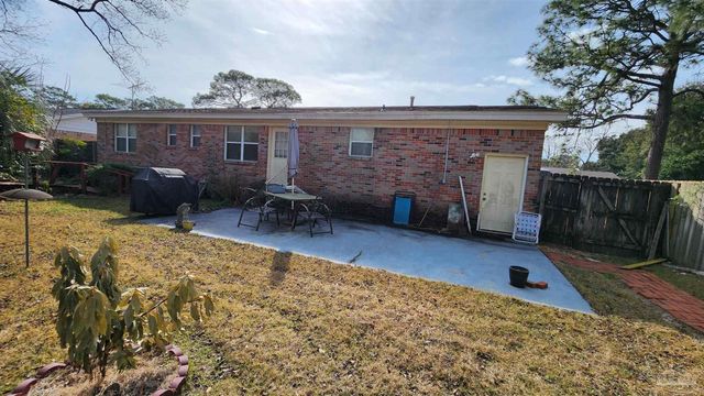 1810 Toni St, Pensacola, FL 32504