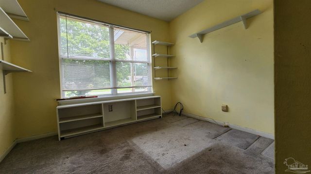 1810 Toni St, Pensacola, FL 32504