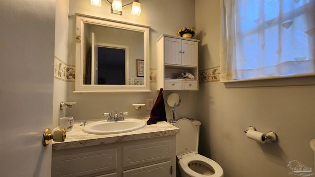 1810 Toni St, Pensacola, FL 32504