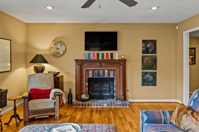 7601 Flintrock Road, North Little Rock, AR 72116