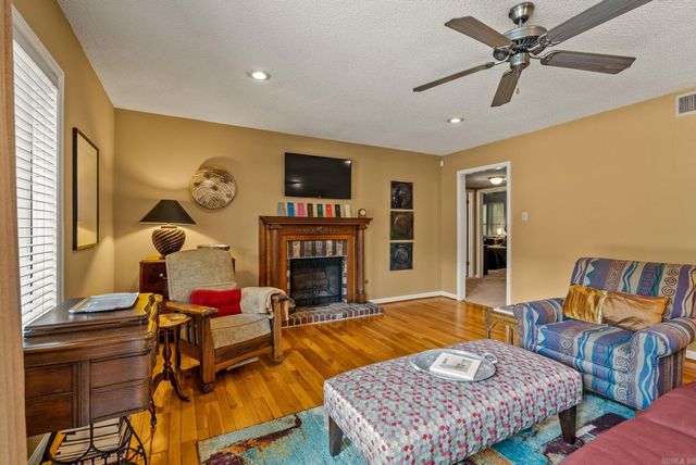 7601 Flintrock Road, North Little Rock, AR 72116