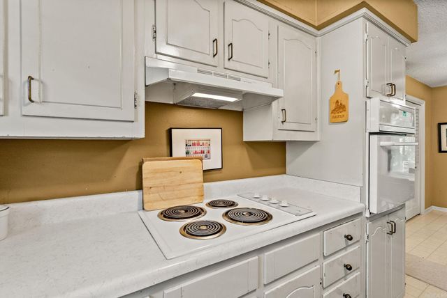 7601 Flintrock Road, North Little Rock, AR 72116