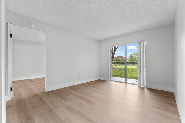 6881 NW 173rd Drive, Hialeah, FL 33015
