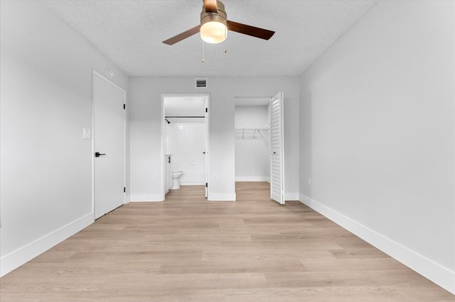 6881 NW 173rd Drive, Hialeah, FL 33015