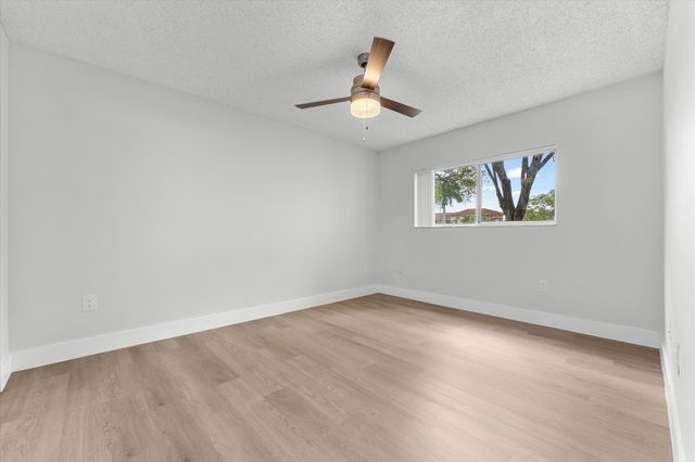 6881 NW 173rd Drive, Hialeah, FL 33015