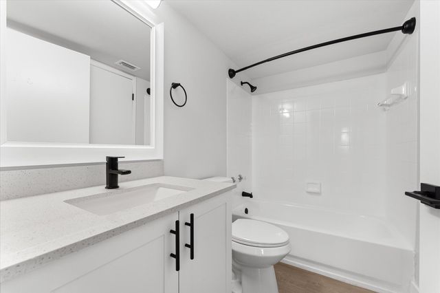 6881 NW 173rd Drive, Hialeah, FL 33015