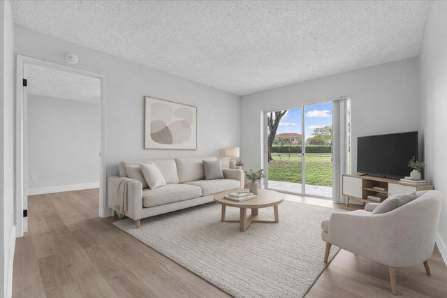 6881 NW 173rd Drive, Hialeah, FL 33015