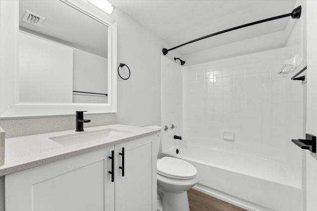 6881 NW 173rd Drive, Hialeah, FL 33015