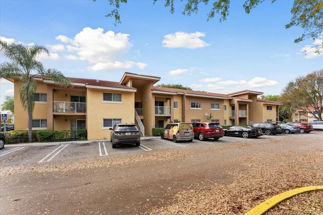 6881 NW 173rd Drive, Hialeah, FL 33015