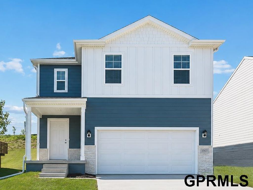 13630 Read Street, Omaha, NE 68142