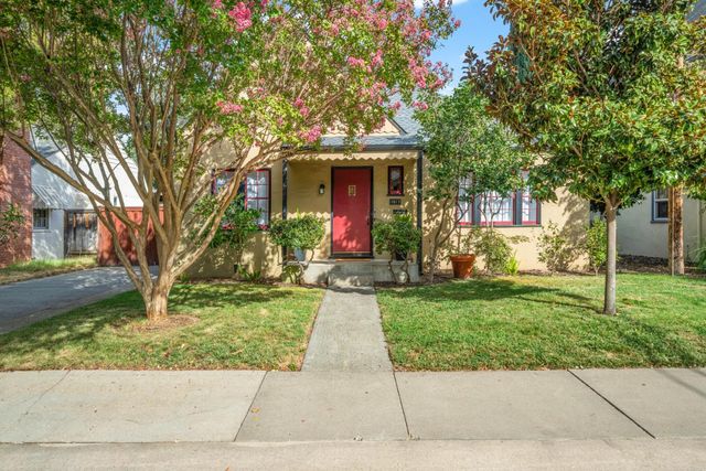 1617 42nd St, Sacramento, CA 95819