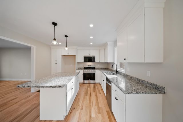 53A Kimball Hill Road, Hudson, NH 03051