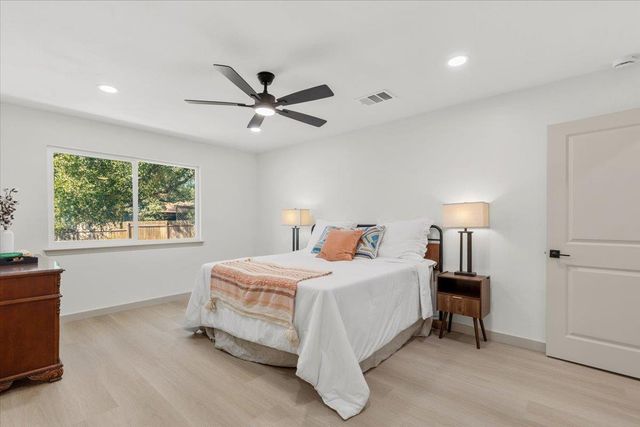 12006 Trianon LN, Austin, TX 78727