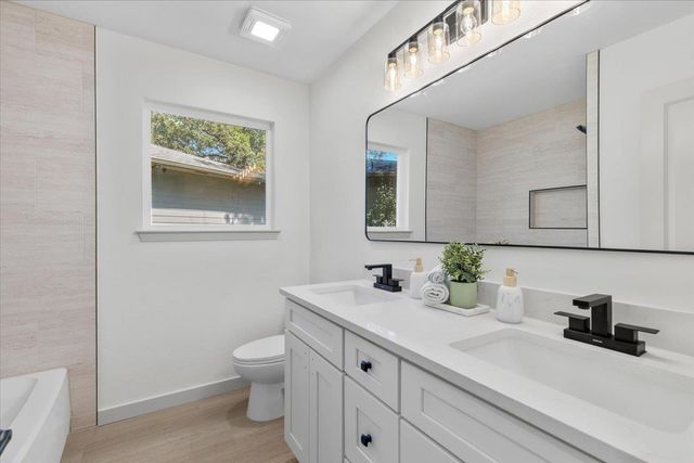 12006 Trianon LN, Austin, TX 78727