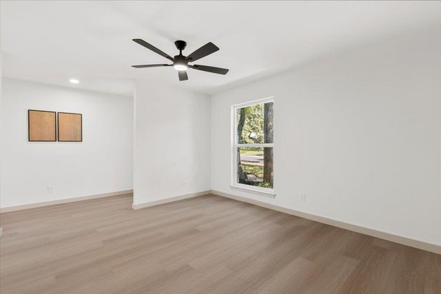 12006 Trianon LN, Austin, TX 78727