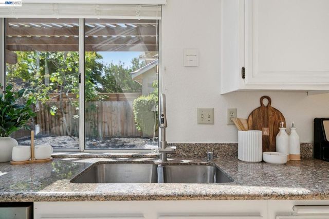 2932 Barrington Terrance, Fremont, CA 94536