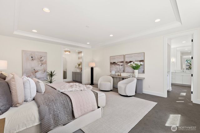 15045 SE 45th Place, Bellevue, WA 98006