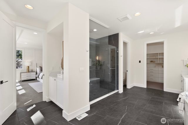 15045 SE 45th Place, Bellevue, WA 98006