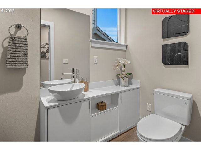 15328 Sw HAWK RIDGE Rd, Tigard, OR 97224
