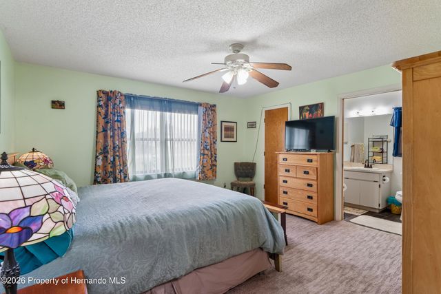 1904 W Belgrade Drive, Citrus Springs, FL 34434