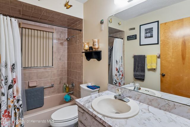 1904 W Belgrade Drive, Citrus Springs, FL 34434