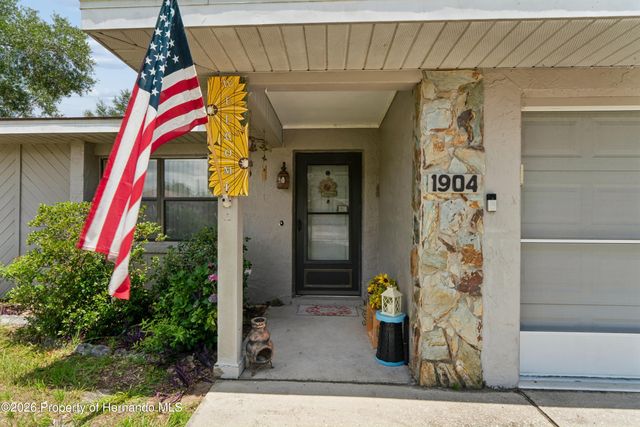 1904 W Belgrade Drive, Citrus Springs, FL 34434
