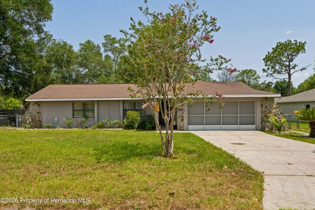 1904 W Belgrade Drive, Citrus Springs, FL 34434
