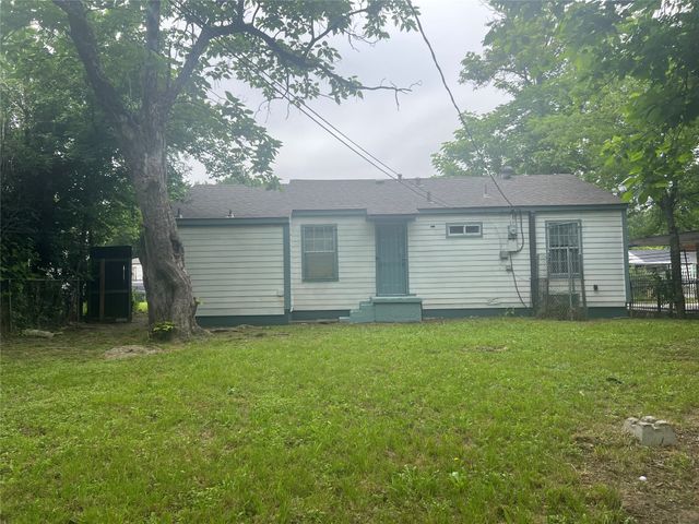 2722 Locust Avenue, Dallas, TX 75216