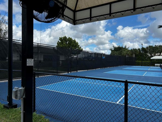 7053 Peters Lane, Delray Beach, FL 33446