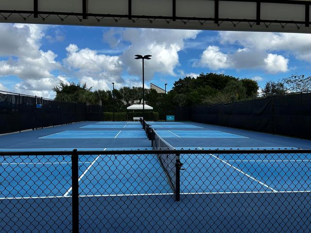 7053 Peters Lane, Delray Beach, FL 33446