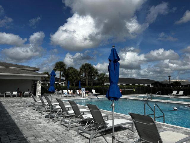 7053 Peters Lane, Delray Beach, FL 33446