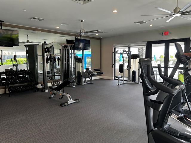 7053 Peters Lane, Delray Beach, FL 33446