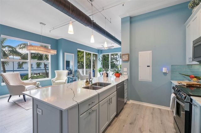313 NE 2nd Street 204, Fort Lauderdale, FL 33301