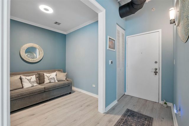 313 NE 2nd Street 204, Fort Lauderdale, FL 33301