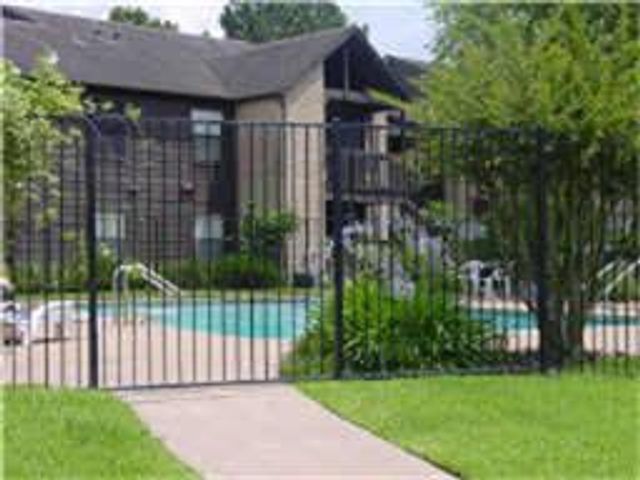 12755 Mill Ridge Drive 501, Cypress, TX 77429