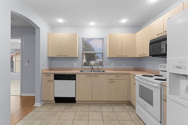 807 RAMOS DRIVE, The Villages, FL 32159