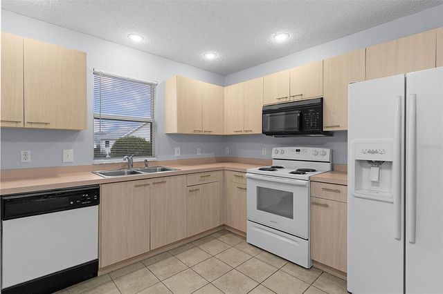 807 RAMOS DRIVE, The Villages, FL 32159