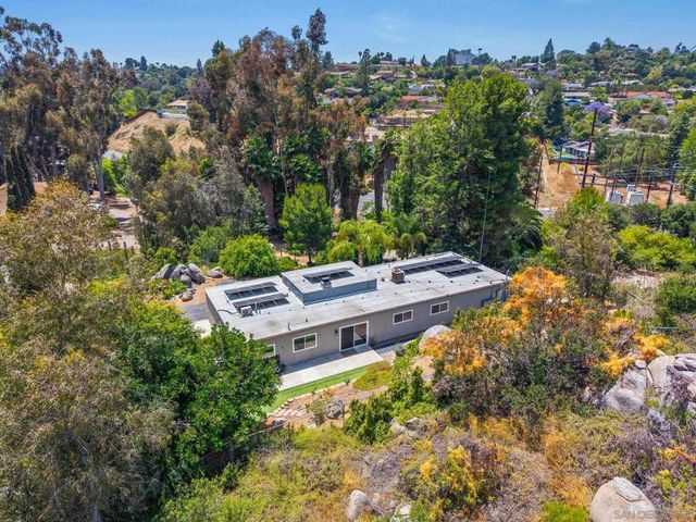 1839 Avocado, San Diego, CA 92020