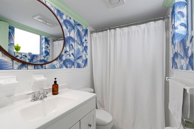 917 N Flagler Drive 108, West Palm Beach, FL 33401