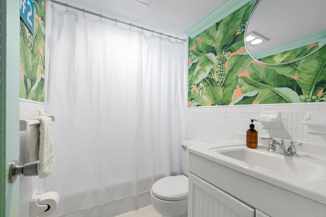 917 N Flagler Drive 108, West Palm Beach, FL 33401