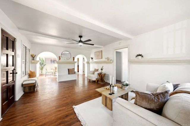 312 Olivewood, San Diego, CA 92113