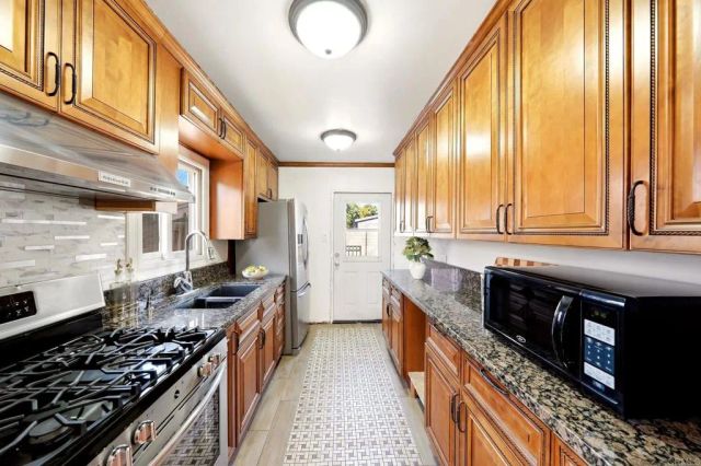 312 Olivewood, San Diego, CA 92113