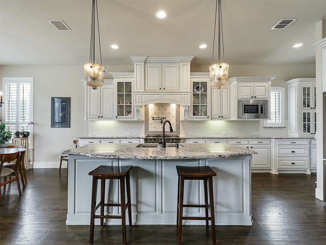 2001 Saddleback Pass Road, Keller, TX 76248