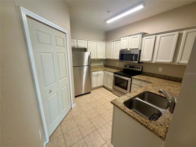 107 VISTA VERDI CIRCLE 201, Lake Mary, FL 32746