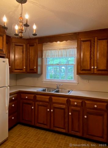 129 Forge Drive, Avon, CT 06001